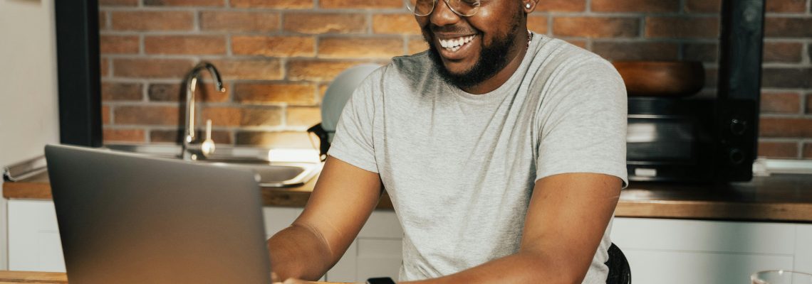 The Easy Invoice Portfolio Every Creative Needs